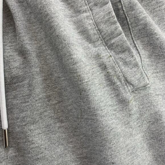 Nike Sportswear Club Fleece Shorts Men's Size M Logo Print Bottoms Gray Distress - Picture 4 of 9